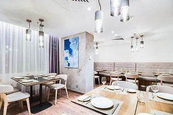 Park Inn By Radisson Kyiv Troyitska 4*,