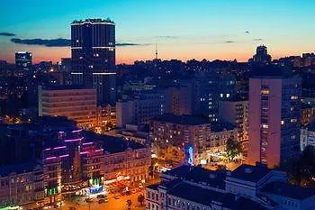 מלון Park Inn By Radisson Kyiv Troyitska